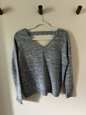 Express Marled Blue and White Knitted V-Neck Sweater with Twisted Open Back